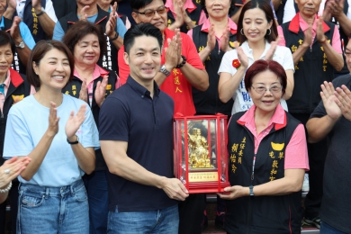 台北市長蔣萬安參訪惠德宮、敦和宮 允諾協力許縣長加強北市、投縣互惠交流