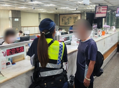 男子買黃金不知細節   立德警阻詐四十萬元