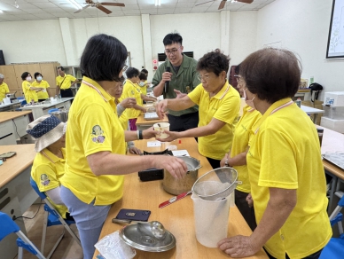 大甲區農會辦理「香草魔法小學堂」　認識香莢蘭體驗香草奶酪DIY