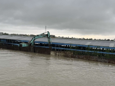 豪雨襲雲林水林鄉大排溢水　施工防汛缺口緊急封堵完成