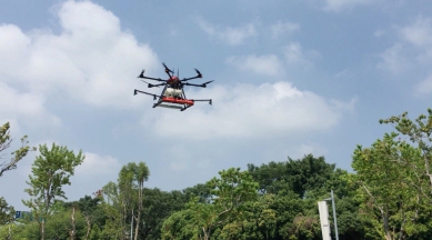 民進黨台中市議會黨團總召周永鴻：擋了大半年才喊2400億  盧秀燕、江啟臣不是造山者  是先炸了山再來喊蓋山