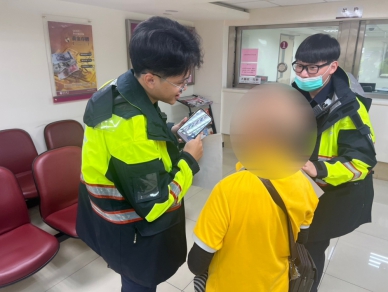 老翁被騙欲申請創業補助前往辦理差點成人頭帳戶