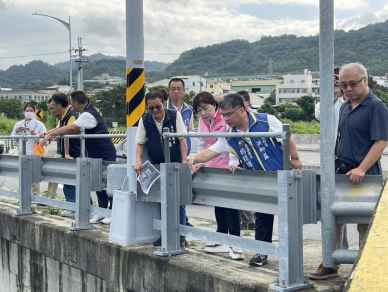 國4引道90度急彎常釀追撞回堵  立委楊瓊瓔會勘提2解方搶救