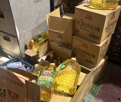 新竹市全面稽查第二波毒油10家業者   下架近3萬公斤問題油品