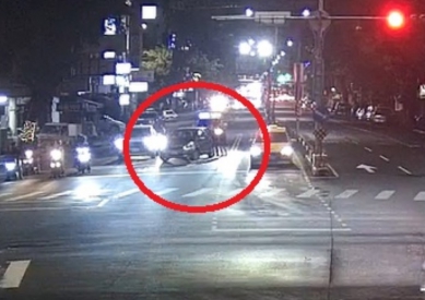 東區警使出洪荒之力推車讓這場拋錨驚魂靖安落幕