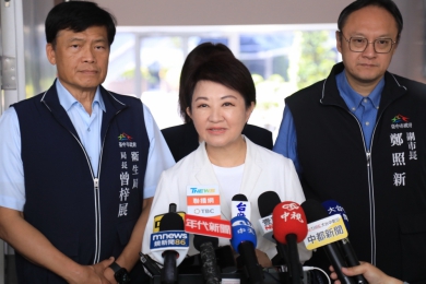 食藥署研擬放寬蘋果農藥殘留的標準的六倍  台中市長盧秀燕：堅決反對
