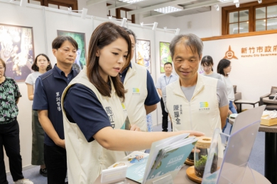 結合植感療癒陪伴藥癮家庭復元   新竹市《反毒資源指南》建構完善防制支持體系