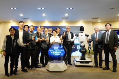 盧秀燕打造AI機器人之都 東海大學張國恩全力支持 產官學聯手以三大優勢布局台灣AI產業