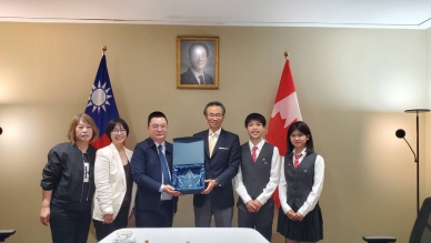 數位實中赴加實體研習沉浸式英語   兩位新竹市同學表現獲多倫多辦事處肯定