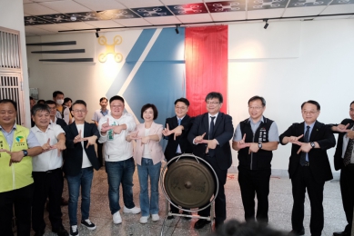 臺中市無人機科技教育中心大甲高工揭牌   攜手台電產學合作培育關鍵人才