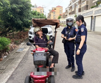 家就在眼前記憶裡卻找不到90歲失智翁迷途家門前繞圈一通電話清水警助返家化解危機