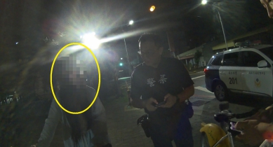 末班車沒搭上少女深夜想騎YouBike返西屯   豐原警冒雨護送解圍
