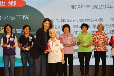 表揚295位績優環保志工、12支特優環保志工隊　 許縣長：感謝志工用行動守護南投（圖5縣府提供）