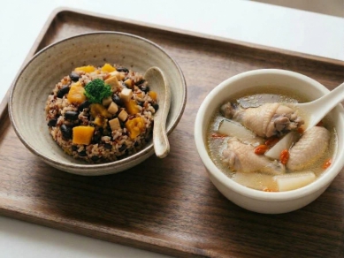 深秋「霜降」節氣如何養生？新竹衛生局大推「麻香黑豆飯」  溫暖又營養