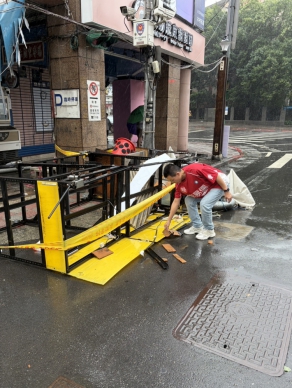 里長出生議員參選人李易儒已開始工作了