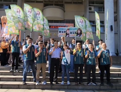 民進黨台中市議員第四選區（豐原、后里）候選人蔡怡萱抽中3號　喊出「3號登場，年輕主場」  呼籲民主進步、再添一席