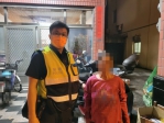 婦人迷途自中午走到晚上走失路旁  太平警貼心護送返家