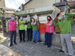台中市政府環保局石岡清潔隊打造「框飾俱作」  廢棄玻璃家具變身文創小物