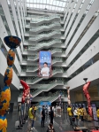 台中市長盧秀燕高掛個人肖像布條慶祝  民進黨台中市議員張家銨諷宛如「尊者」