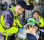 泡湯出狀況   公私接力CPR救援成功   新竹市消防弟兄處置得宜   獲邱臣遠公開表揚