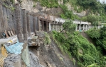 古坑草嶺聯外道邊坡滑落岌岌可危　劉建國攜手公部門緊急會勘加固工程