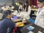 守護健康北斗義診活動中臺科大與北斗家商攜手關懷社區