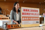 中市府基層員工調薪牛步未回溯　議員吳佩芸批：其他四都早已實施，盧秀燕不要當慣老闆
