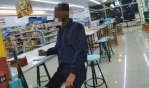雙杖翁迷途街頭  警自掏腰包買熱粥暖哭眾人