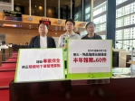 改善地下道遭特定街友堆置大量私人物品，甚至出現用火致煙霧瀰漫等情形  民進黨台中市議員黃守達等人要求中市府針對特定公共空間建立「專案保全」機制，並修正現行《陸橋地下道管理要點》，建立更明確的跨局處處理程序