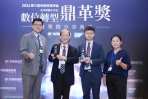 從單點創新走向全院落地　中醫大附醫勇奪2026鼎革獎雙項大獎 周德陽院長榮獲年度AI領袖獎　智慧醫療應用再摘醫學中心首獎