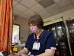 秋季雷射療程受關注　苗栗醫院提醒：打完不是結束，術後照護別忽略
