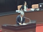 王正旭關切健保費率的議題，優先將重七年世代的負擔
